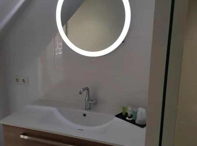 De Cromvoirtse Couette-café 4*