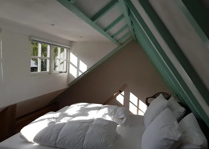 De Cromvoirtse Couette-café 4*