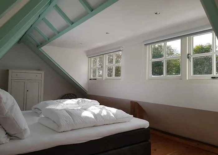 Bed & Breakfast De Cromvoirtse