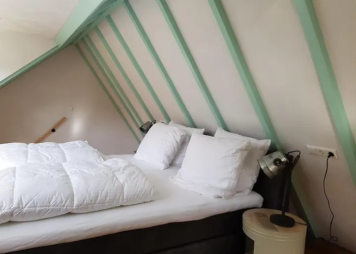 Bed & Breakfast De Cromvoirtse